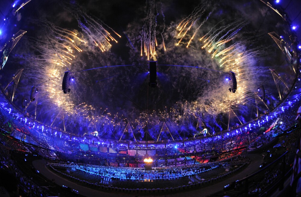 JO 2012. Ceremonia de deschidere, imaginile spectacolului de 27 de milioane de euro de la Londra - Imaginea 16