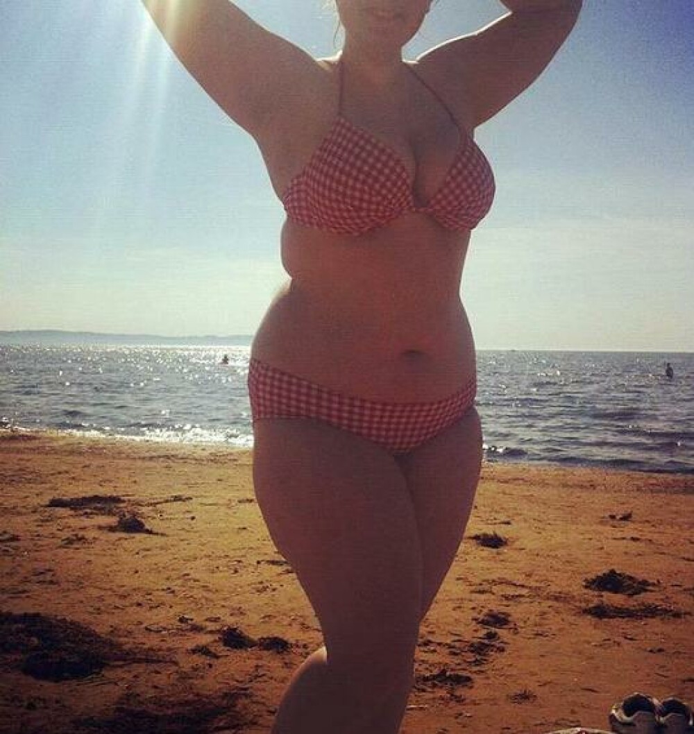FOTO. Aceasta studenta a primit 70.000 de like-uri pe Facebook, dupa ce a publicat o poza in bikini - Imaginea 1