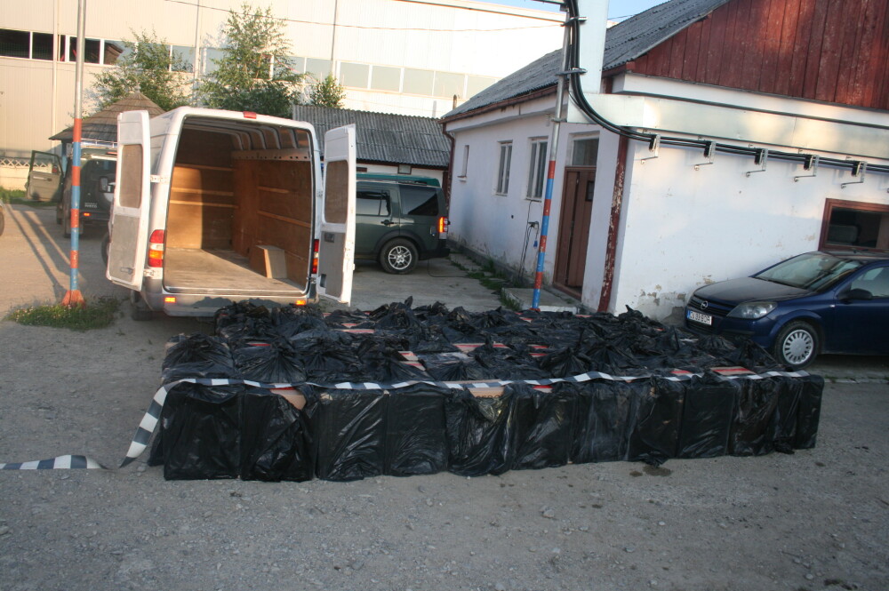 Tigari in valoare de 100.000 de euro, confiscate la frontiera cu Ucraina - Imaginea 1
