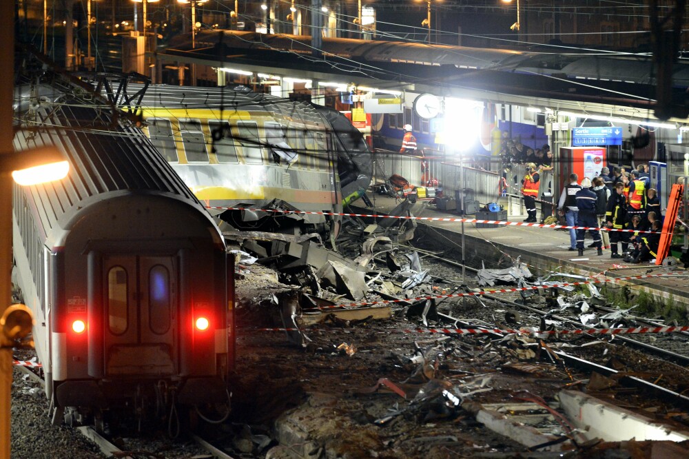 Accidentul de tren din Franta, provocat de o defectiune de macaz. 6 morti si 30 de raniti - Imaginea 4