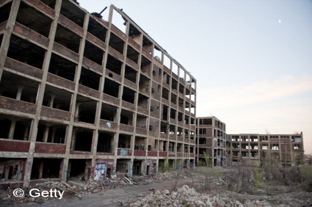 Detroit, cel mai mare oras american declarat in faliment: cum a pierdut jumatate din populatie - Imaginea 3