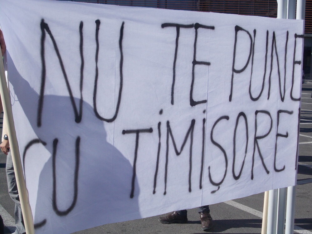 Protest fata de mutarea sediului Finantelor Publice Timis, la Deva. S-a inchis programul cu publicul - Imaginea 5