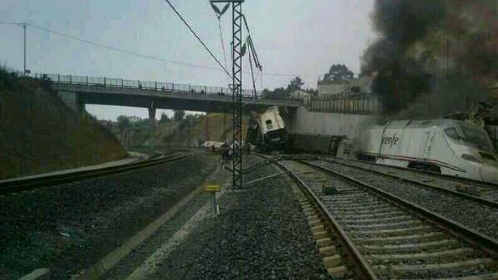 Catastrofa feroviara cu 80 morti in Spania. Prima inregistrare cu momentul in care trenul a deraiat - Imaginea 1