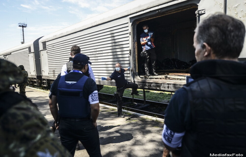 Catastrofa in Ucraina. Zi de doliu national miercuri, in Olanda. Lipsesc 82 de trupuri din trenul mortuar. LIVE TEXT - Imaginea 10