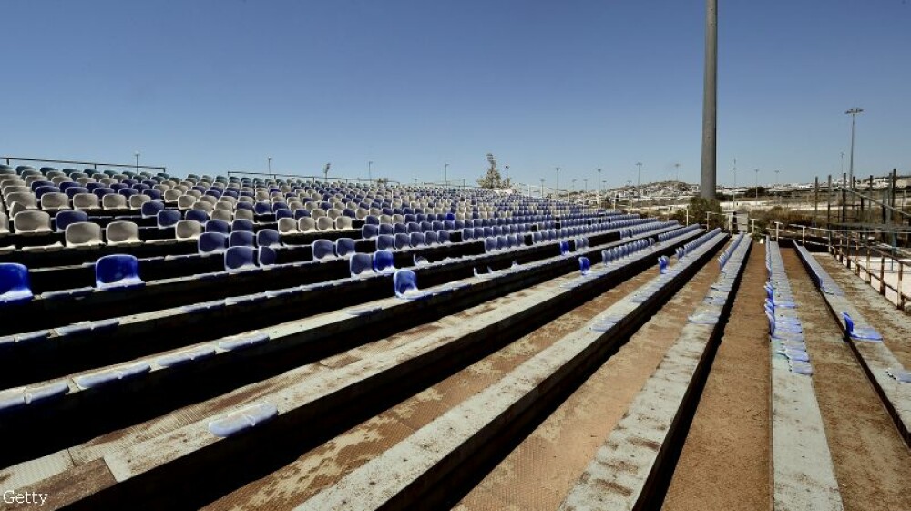 Cum arata Satul Olimpic din Atena dupa 11 ani. Stadioanele, in paragina dupa investitia de 9 miliarde de euro - Imaginea 2