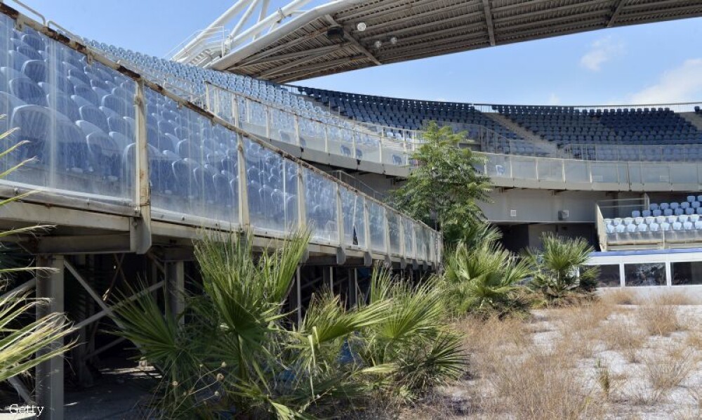 Cum arata Satul Olimpic din Atena dupa 11 ani. Stadioanele, in paragina dupa investitia de 9 miliarde de euro - Imaginea 3
