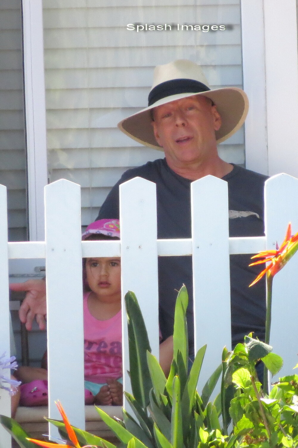 Bruce Willis, in compania fiicei sale. Cum arata fata de care actorul nu se dezlipeste nicio clipa. FOTO - Imaginea 2
