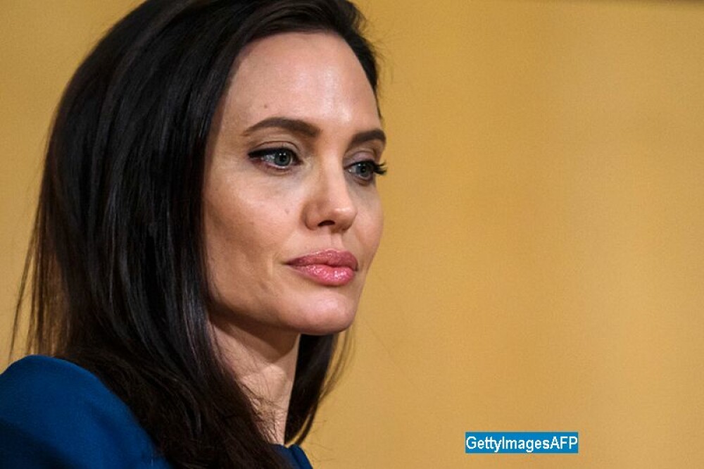 10 lucruri pe care nu le știai despre Angelina Jolie. Actrița își sărbătorește cea de-a 48-a aniversare | Imagini de colecție - Imaginea 25