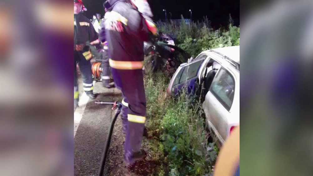 Două tinere se luptă pentru viața lor după accidentul din Vaslui. Starea celor 5 răniți - Imaginea 3