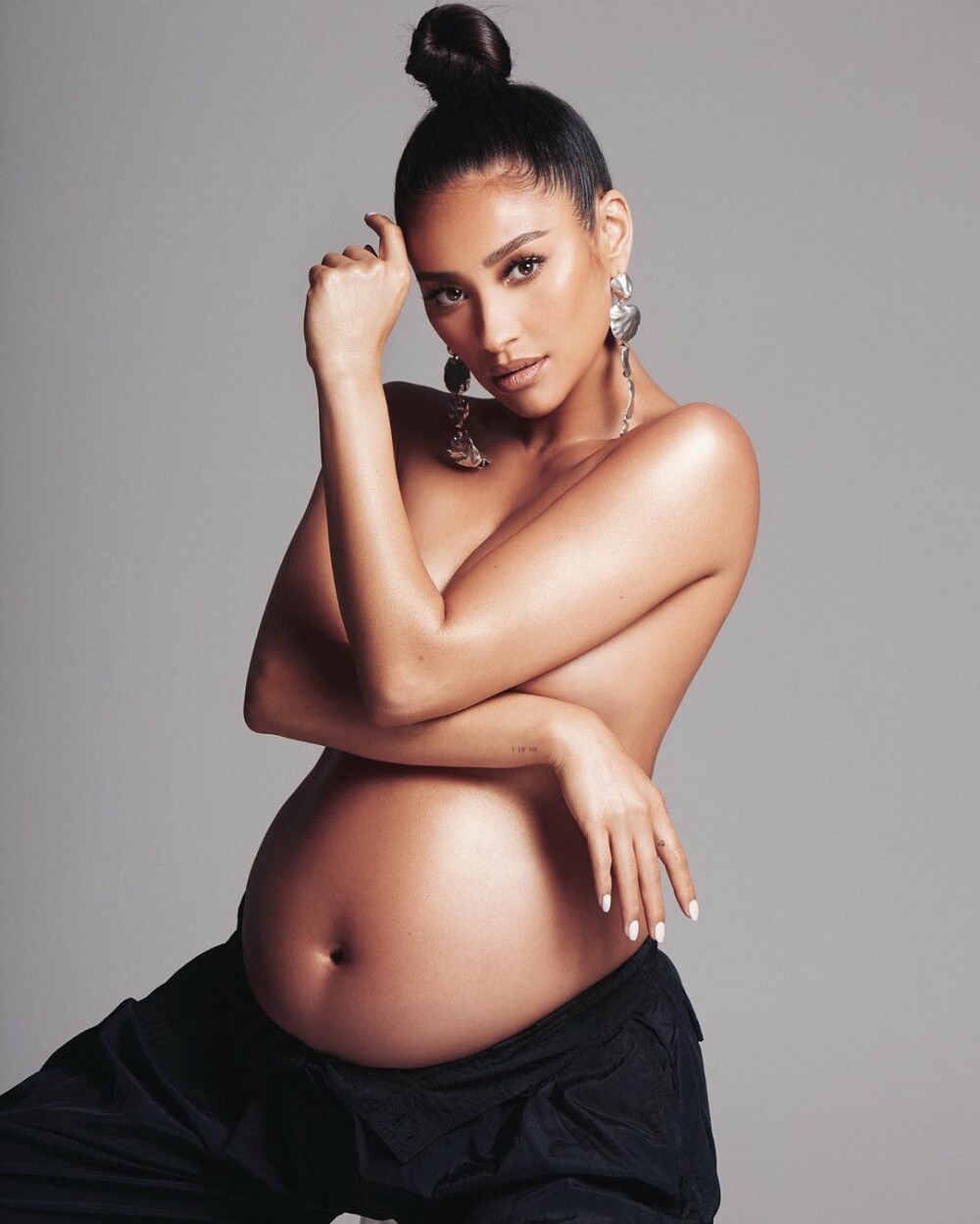 Shay Mitchell, gravidă cu primul ei copil. ”Mănânc cât pentru 5 persoane” - Imaginea 7