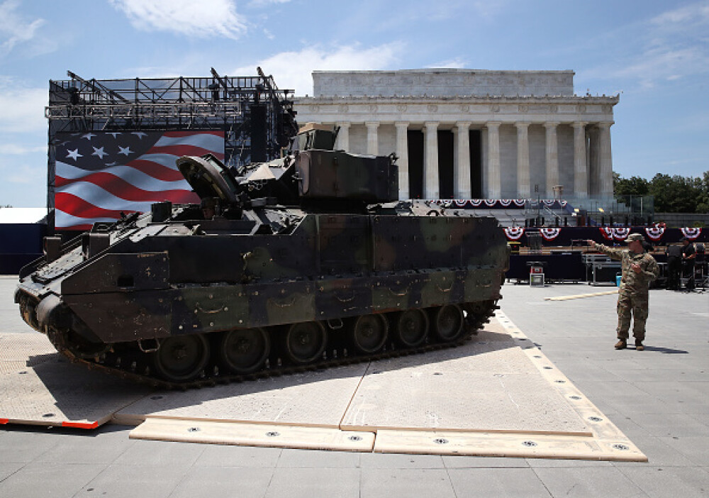 Trump a scos tancuri pe străzi în SUA. Mesajul armatei către populație - Imaginea 1