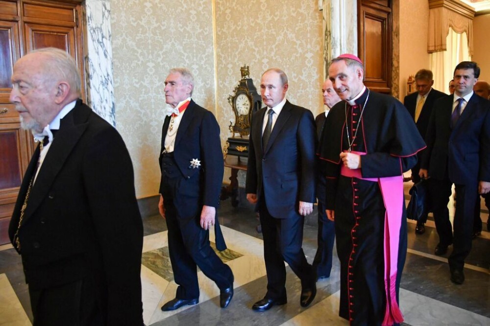 Vladimir Putin a întârziat din nou la o întâlnire cu Papa Francisc, la Vatican - Imaginea 5