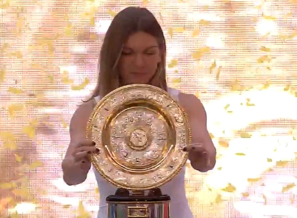 Simona Halep a prezentat românilor trofeul Wimbledon. Filmul finalei istorice și ceremonia de pe Arena Națională - Imaginea 1