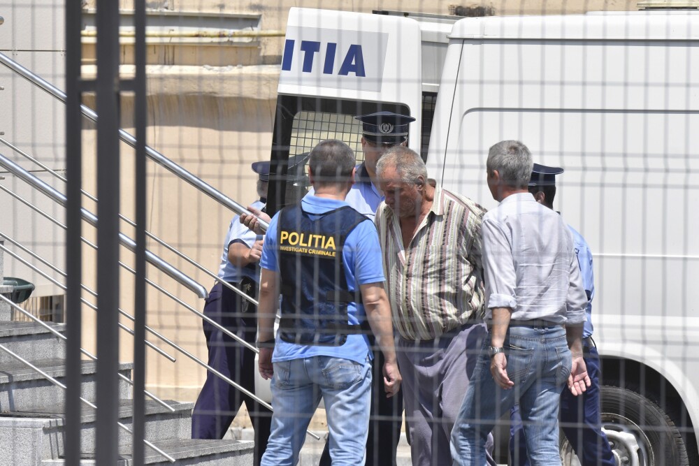 Gheorghe Dincă ar fi avut interdicție să intre în Italia, după ce a fost acuzat de agresiune - Imaginea 6