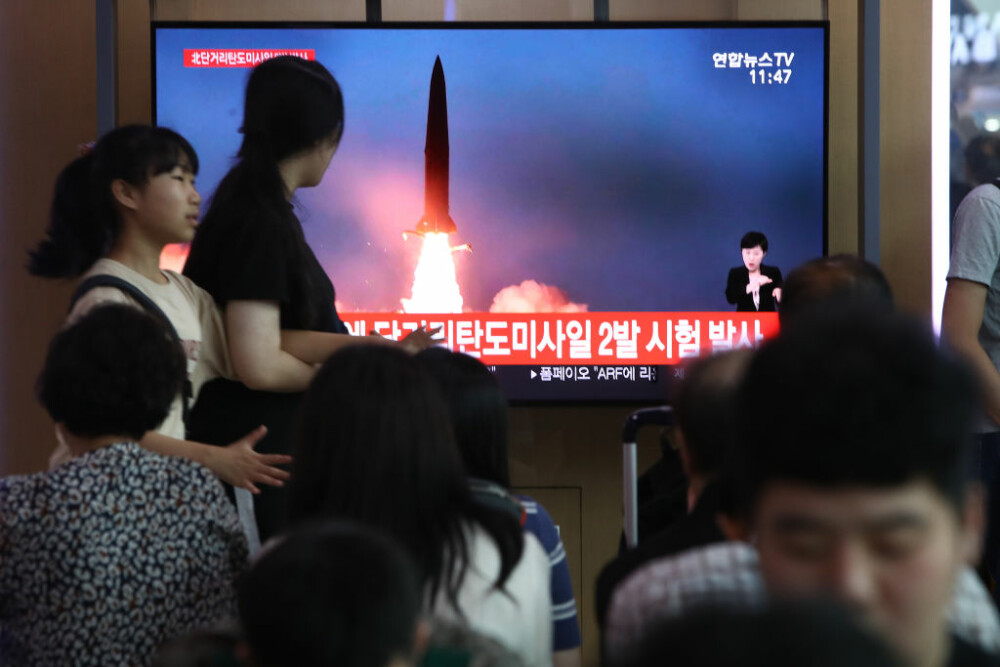 Momentul în care Coreea de Nord lansează din nou rachete balistice. FOTO - Imaginea 4