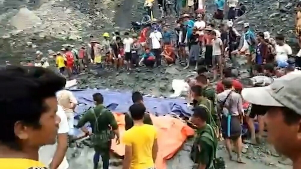 Momentul în care s-a prăbușit mina de jad din Myanmar. Cel puțin 162 de oameni au murit - Imaginea 5