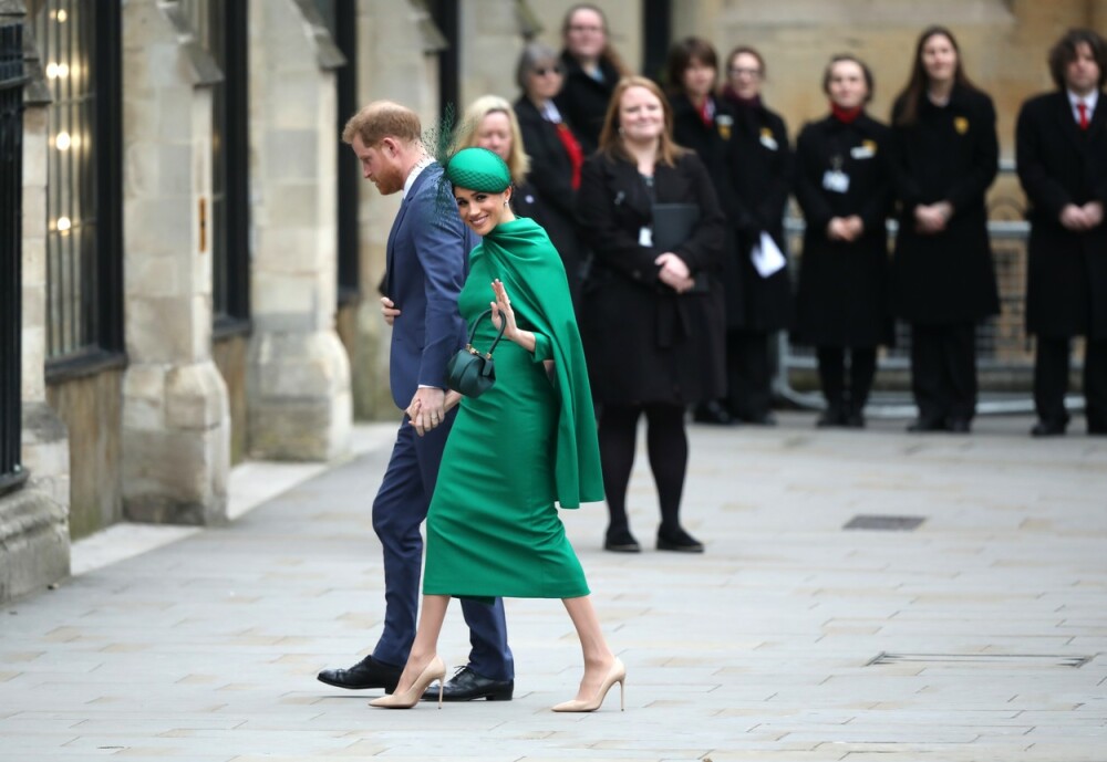 Meghan Markle și Prințul Harry, imposibil de recunoscut. Cum au fost surprinși pe stradă - Imaginea 1