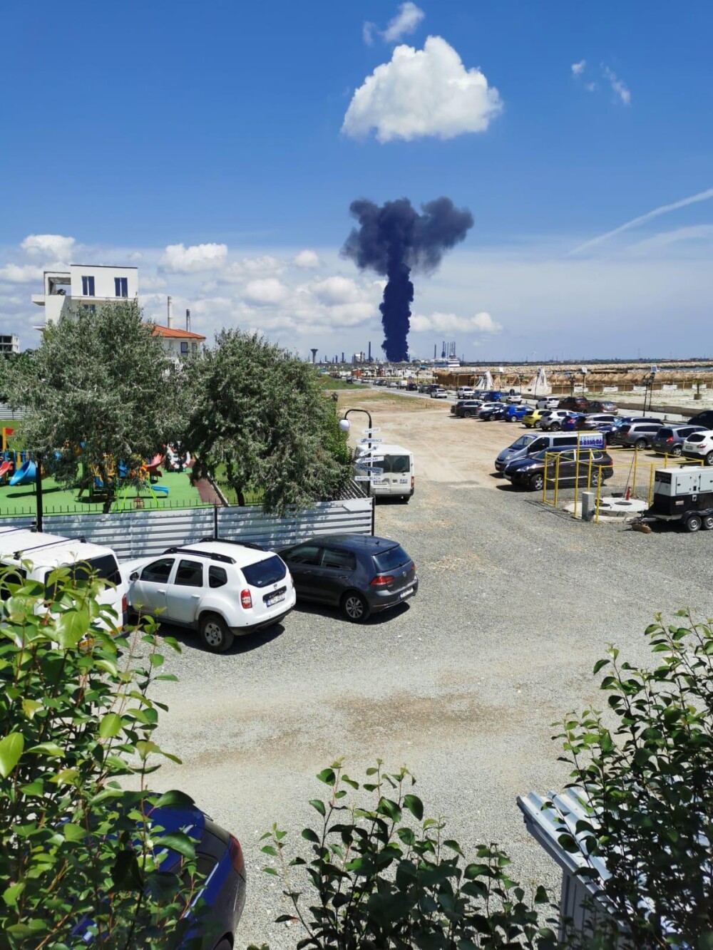 ISU Constanța: „Explozia de la Petromidia s-ar fi produs la o instalație de gaz de la rafinărie” - Imaginea 3