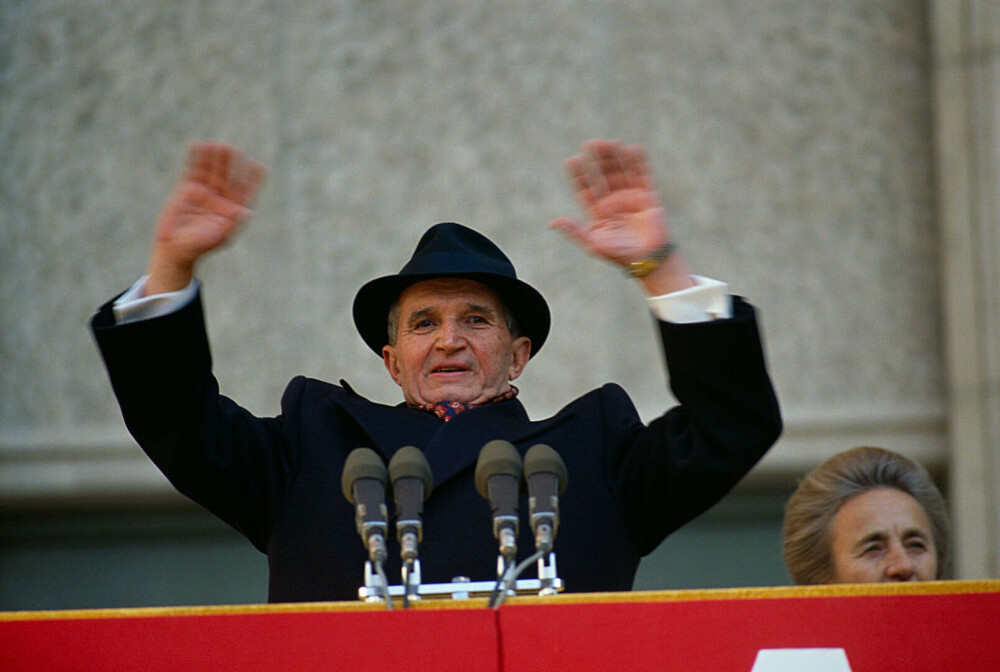 Obiecte care i-au aparţinut lui Ceauşescu, scoase la licitaţie. Prețurile încep de la câteva sute de euro - Imaginea 6
