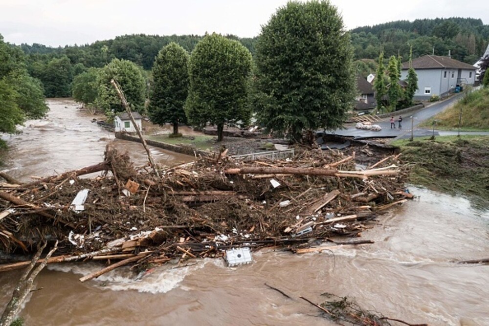 81 de morți și 1.300 de oameni sunt dispăruți, în urma inundațiilor din Germania. Merkel vorbește despre o catastrofă - Imaginea 11
