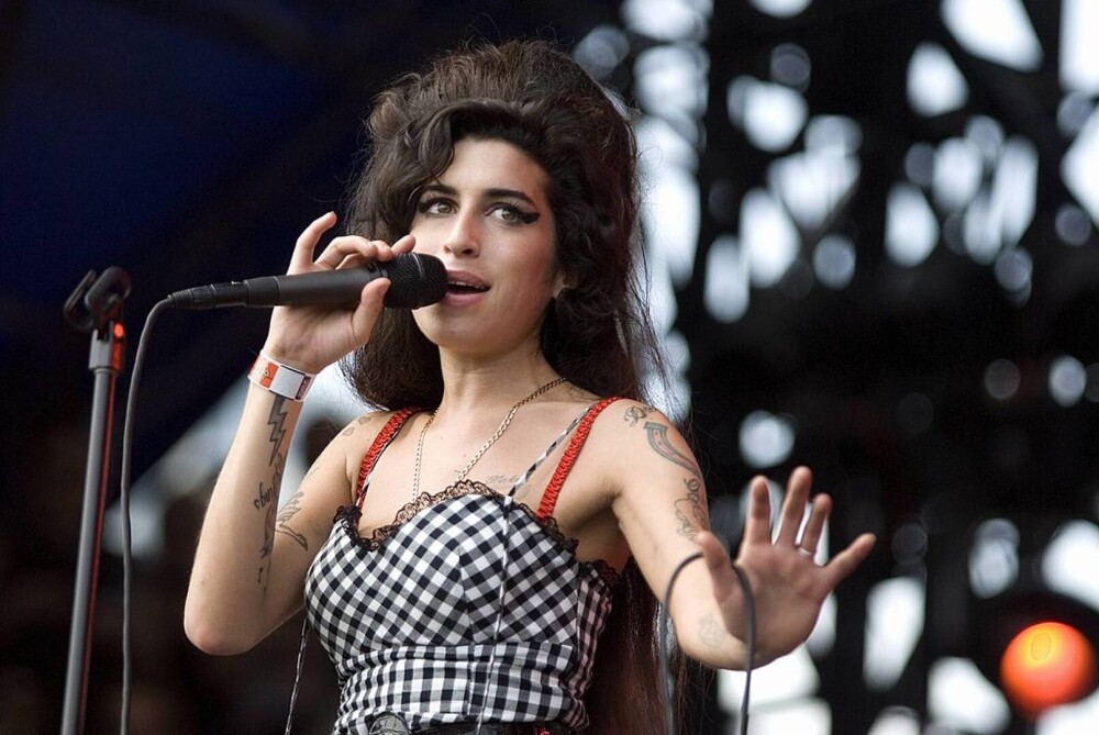 Zece ani de la decesul cântăreței Amy Winehouse. Detalii neștiute din viața artistei - Imaginea 1