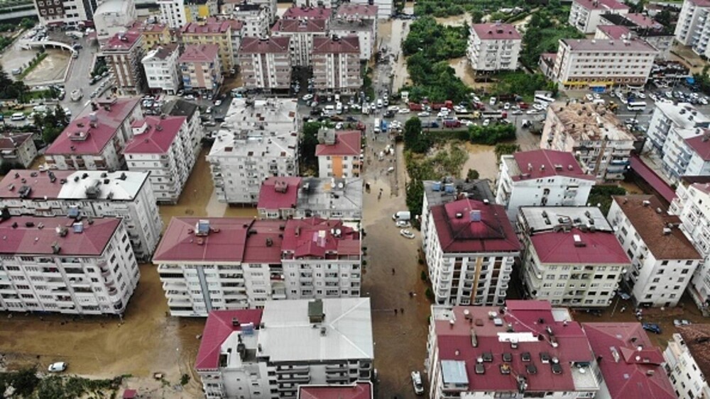 Apele s-au dezlănțuit din nou în nord-estul Turciei. A fost declarată stare de dezastru în mai multe provincii - Imaginea 11