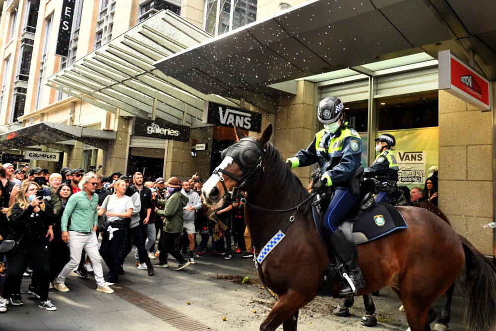 Proteste violente în Australia, din cauza restricțiilor Covid-19. Țara, afectată de Delta - Imaginea 1