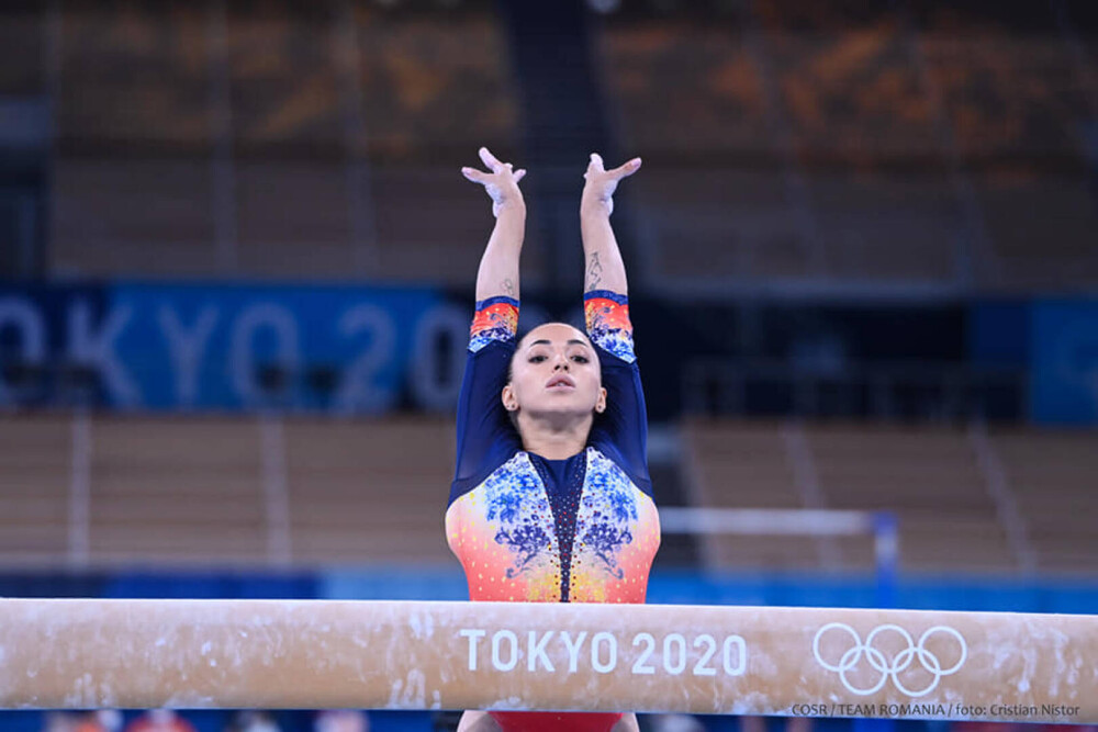 Jocurile Olimpice de la Tokyo. Larisa Iordache s-a calificat în finală la bârnă - Imaginea 2