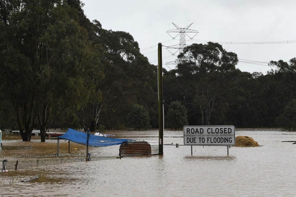 Inundații masive în Australia. Mii de locuitori ai orașului Sydney au fost îndemnați să-și evacueze locuințele | FOTO - Imaginea 2