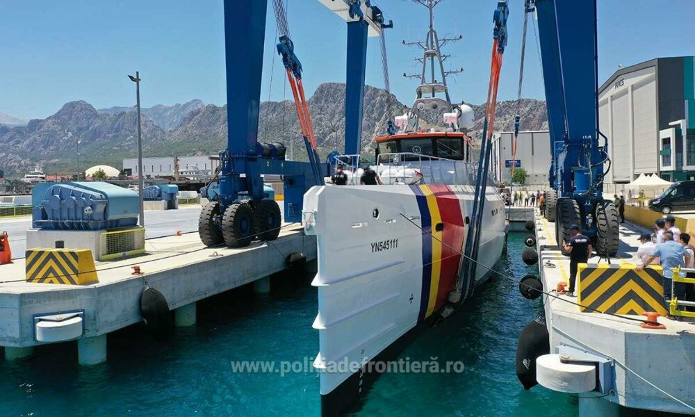 Poliția de Frontieră a lansat la apă prima navă maritimă de patrulare. Cât valorează | GALERIE FOTO - Imaginea 4