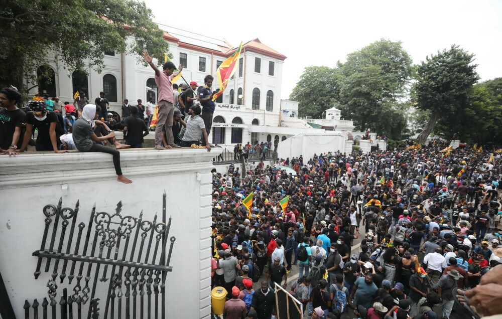 Revoluție în Sri Lanka. Președintele a anunțat că va demisiona, însă abia săptămâna viitoare - Imaginea 1