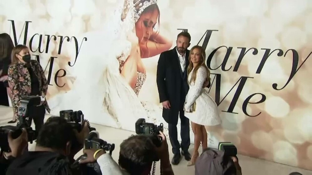 Jennifer Lopez a publicat primele fotografii de la nunta ei surpriză cu Ben Affleck - Imaginea 1
