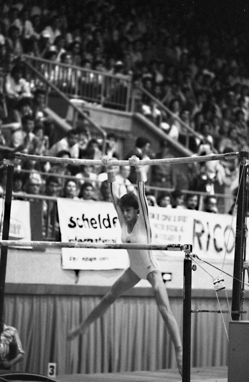 Nadia Comăneci și primul 10 din istoria gimnasticii mondiale. 47 de ani de când Zeița de la Montreal a câștigat planeta - Imaginea 18