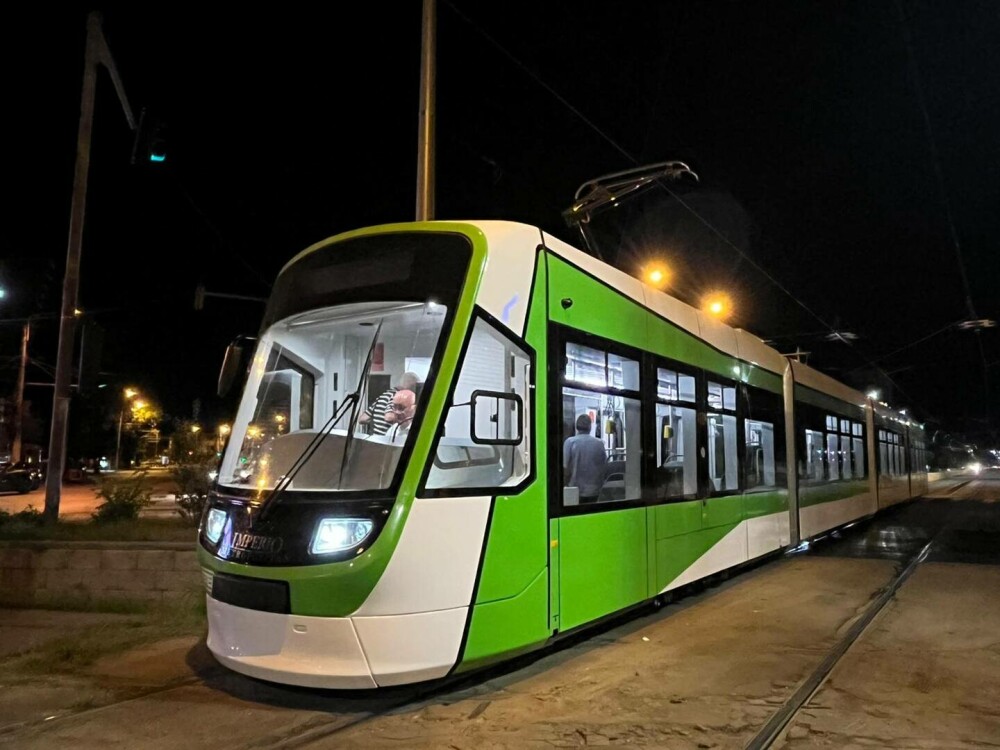 Cum arată primul tramvai Astra Imperio Metropolitan din București | GALERIE FOTO & VIDEO - Imaginea 9