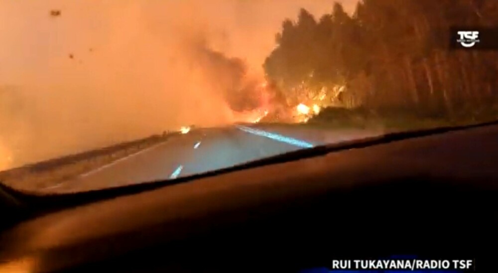 Doi bătrâni au fost găsiți carbonizați într-o mașină. Încercau să fugă din calea unui incendiu de vegetație din Portugalia - Imaginea 1