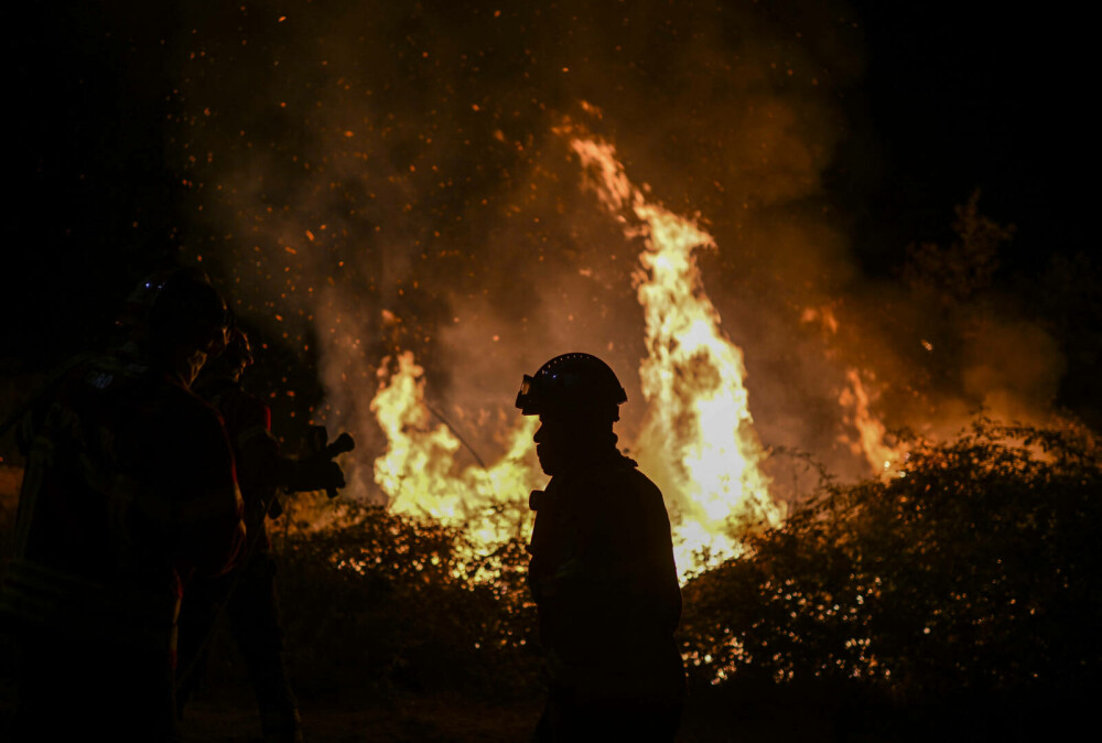 Doi bătrâni au fost găsiți carbonizați într-o mașină. Încercau să fugă din calea unui incendiu de vegetație din Portugalia - Imaginea 2