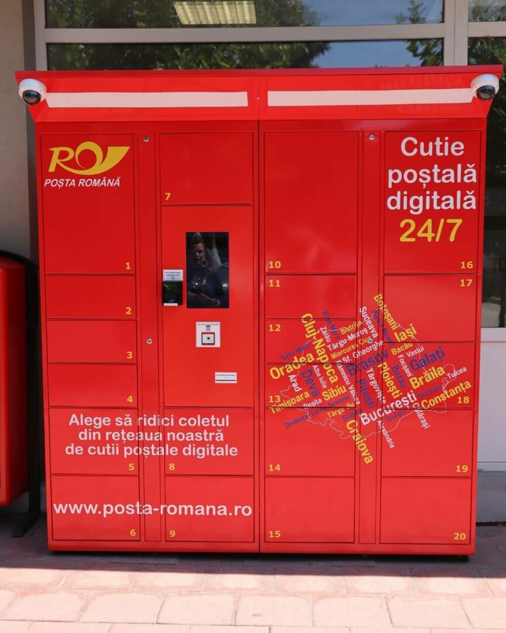 Poşta Română se modernizează. Primele cutii poştale digitale cu program non-stop. GALERIE FOTO - Imaginea 2