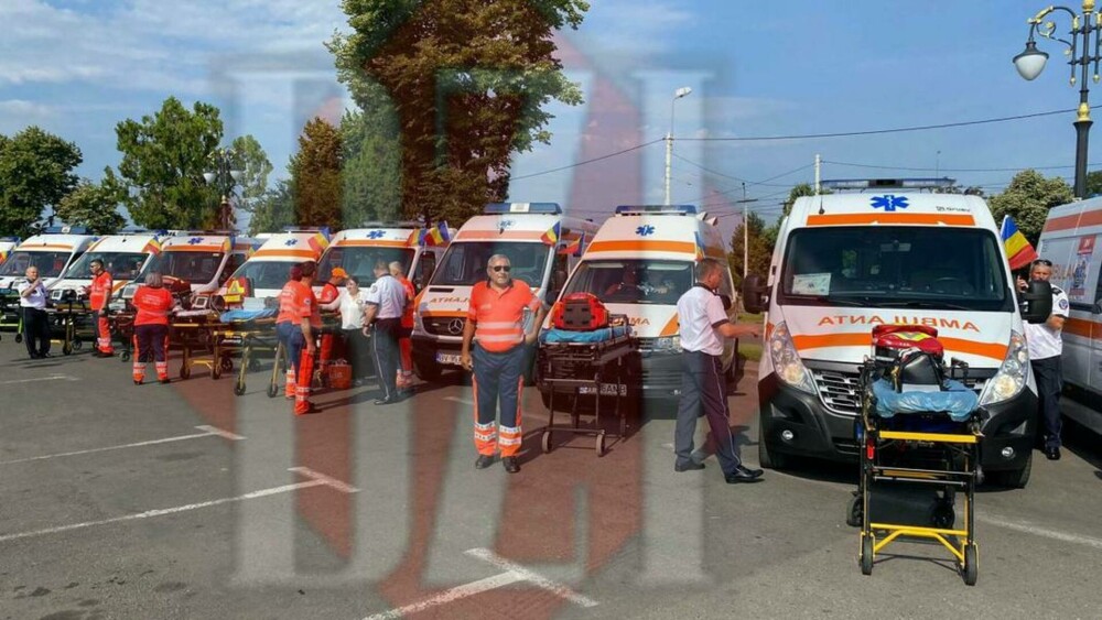 Rafila și alți politicieni, huiduiți la Ziua Națională a Ambulanței în Iași. Reacția ministrului Sănătății - Imaginea 3