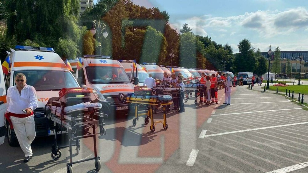 Rafila și alți politicieni, huiduiți la Ziua Națională a Ambulanței în Iași. Reacția ministrului Sănătății - Imaginea 4