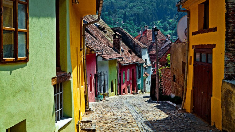 Ce poți face în Sighișoara, singurul oraș medieval locuit din Europa. Sate transilvănene autentice de vizitat în apropiere - Imaginea 5