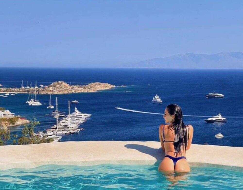 Imagini senzaționale cu Nicole Scherzinger, după logodnă. Vedeta a purtat un bikini minuscul în vacanța romantică din Mykonos - Imaginea 8