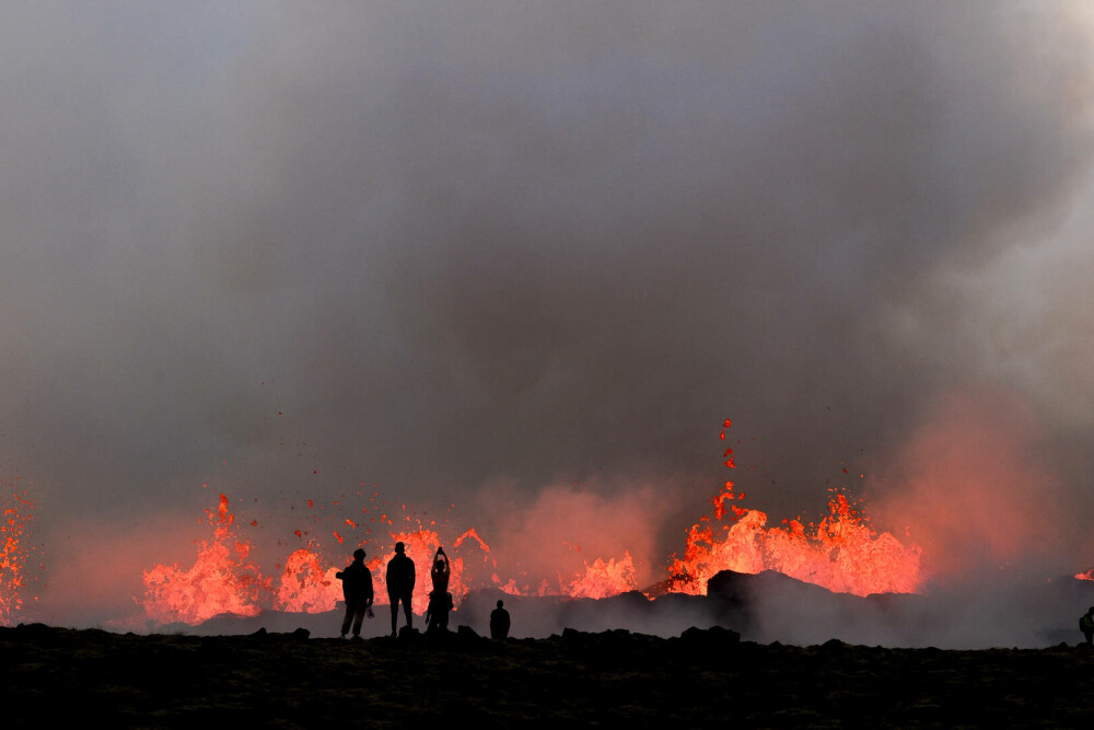 VIDEO. Un vulcan a erupt în Islanda, după mai multe cutremure - Imaginea 1