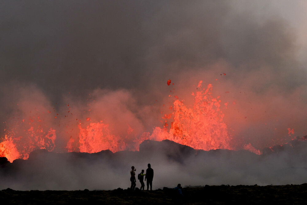 VIDEO. Un vulcan a erupt în Islanda, după mai multe cutremure - Imaginea 3