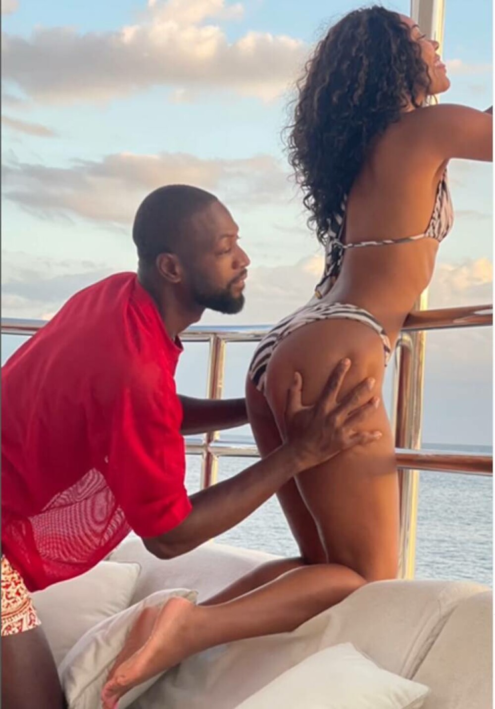 Actrița Gabrielle Union, criticată pentru că se expune în bikini la 50 de ani. Cum i-a răspuns unui fan. GALERIE FOTO - Imaginea 8