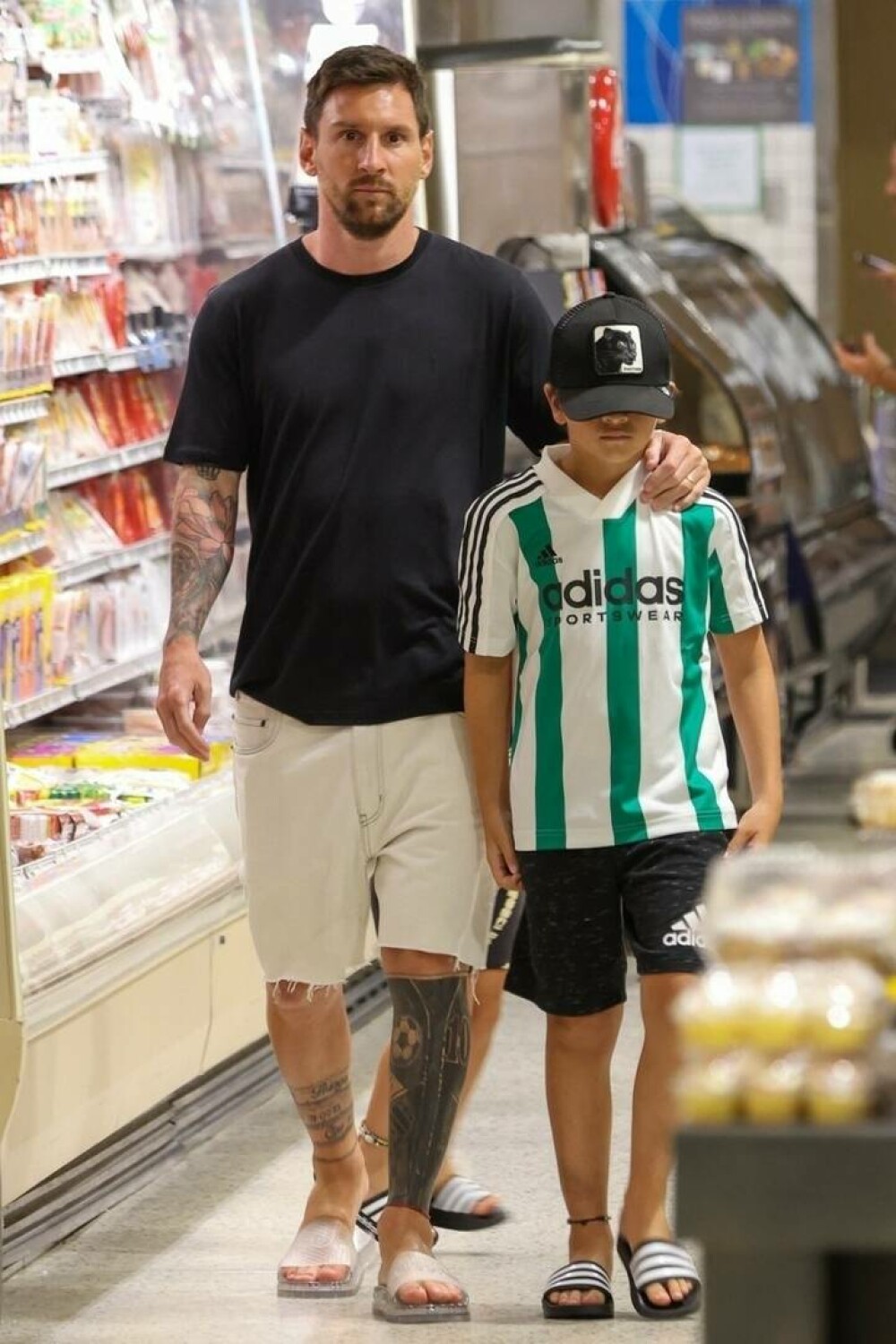 Messi, apariție incredibilă într-un supermarket din Florida. Trecătorii au rămas uimiți. GALERIE FOTO - Imaginea 5