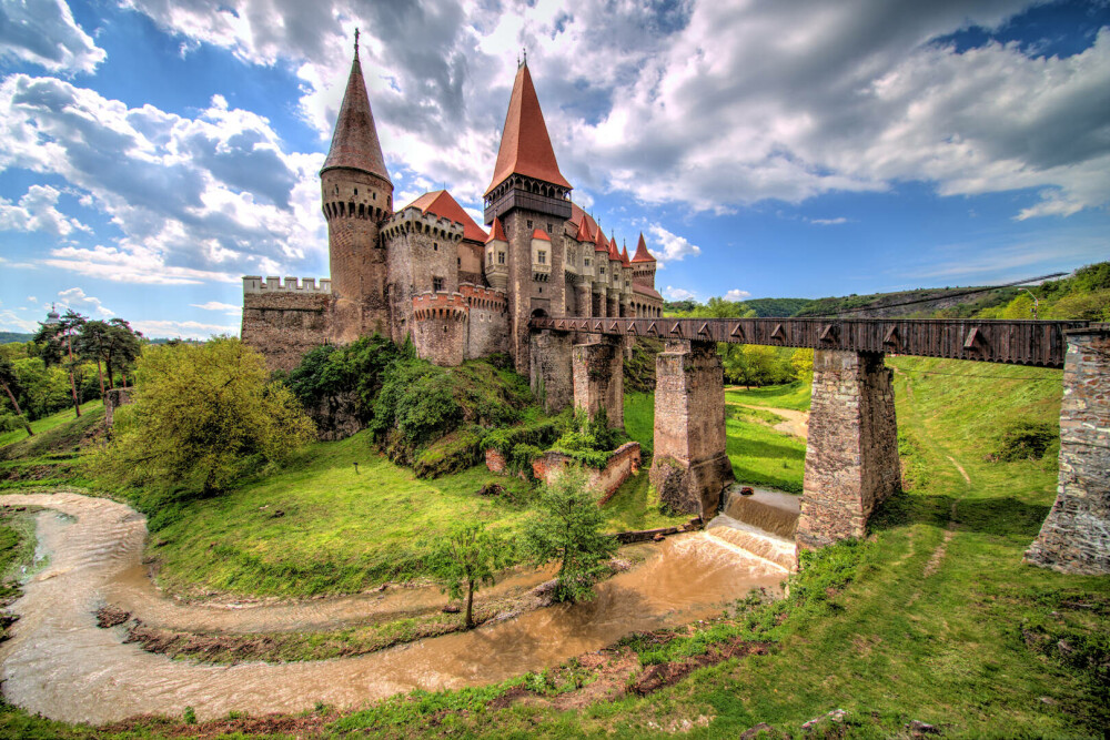 Cele mai frumoase castele din România. Obiective turistice pe care să nu le ratezi în vacanță - Imaginea 3