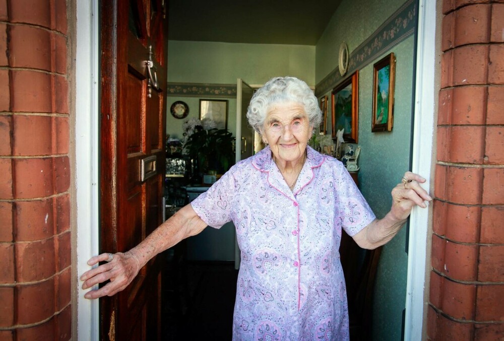 O femeie de 105 ani locuiește în aceeași casă în care s-a născut. Are și un sfat pentru generațiile tinere | GALERIE FOTO - Imaginea 3