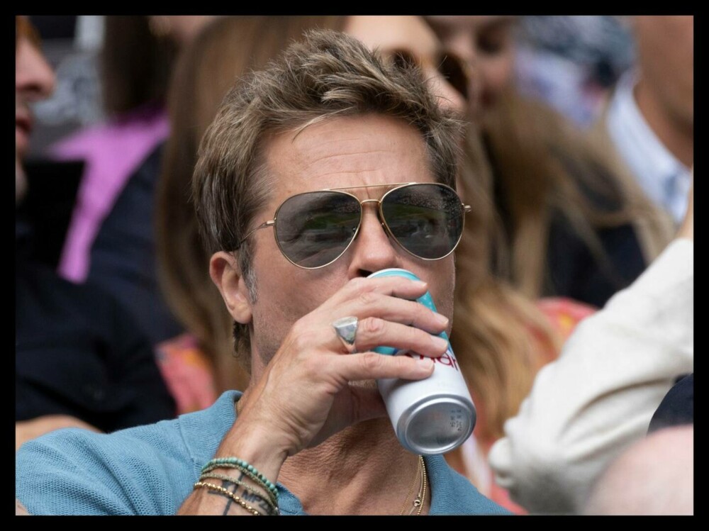 „L-aș putea privi toată ziua”. Brad Pitt și-a amuzat fanii savurând chipsuri în tribuna de la Wimbledon. GALERIE FOTO - Imaginea 6