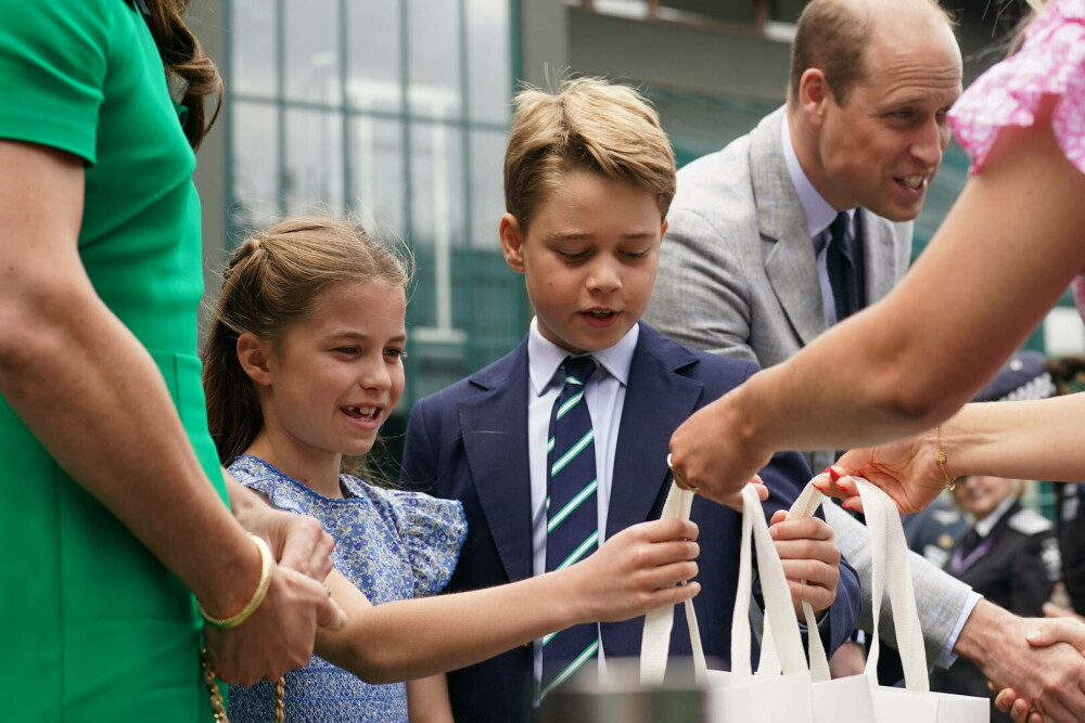 Prințul George și Prințesa Charlotte au atras toate privirile la finala Wimbledon. Ipostaze inedite cu micuții prinți | FOTO - Imaginea 20
