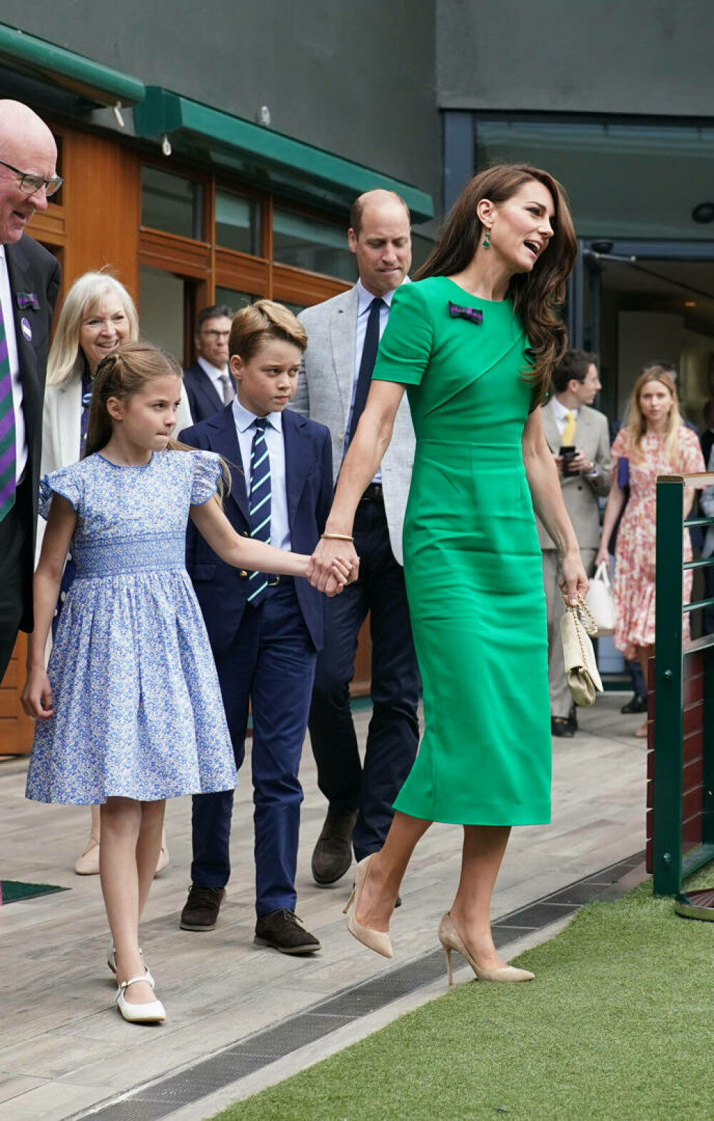 Prințul George și Prințesa Charlotte au atras toate privirile la finala Wimbledon. Ipostaze inedite cu micuții prinți | FOTO - Imaginea 22